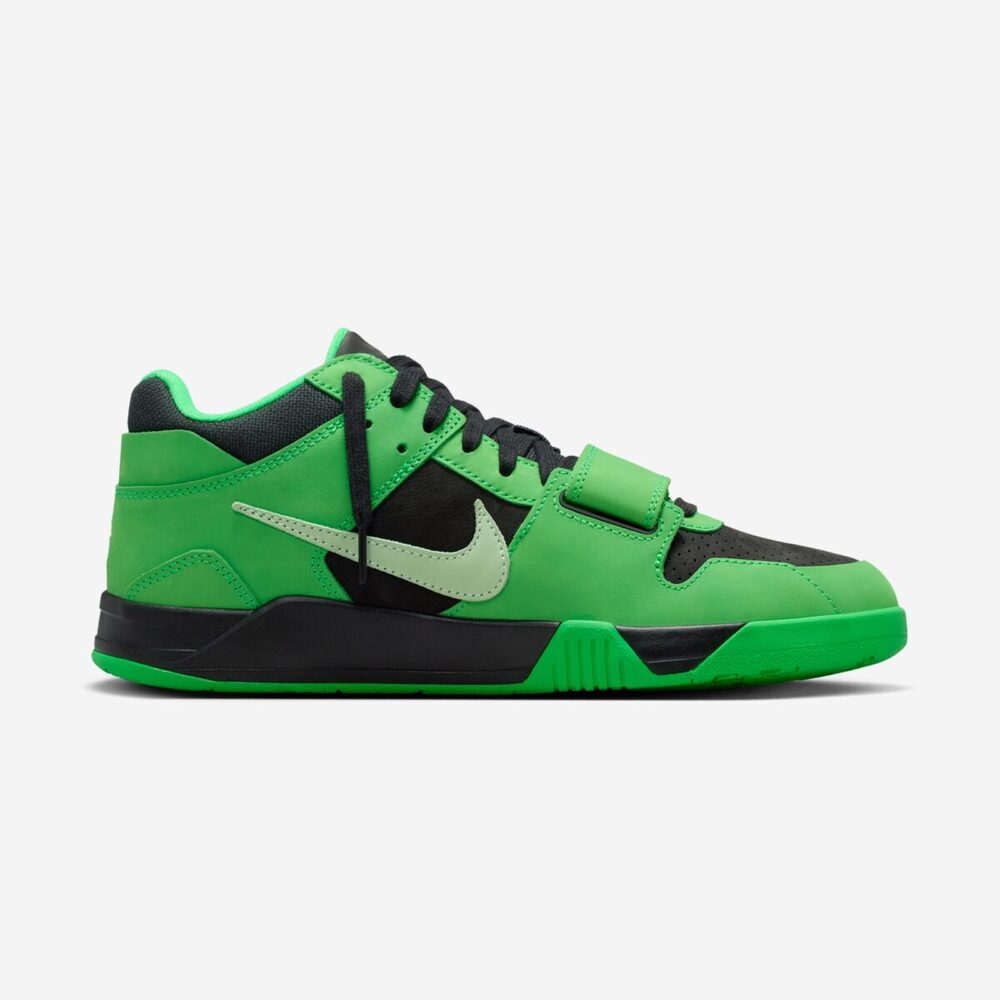 Size 11 - Travis Scott x Jordan Jumpman Jack "Green Spark" - Brand New DS